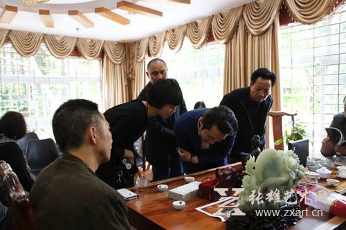 以藏会友:稀罕“宝贝”现身张雄书画院 以藏会友:稀罕“宝贝”现身张雄书画院