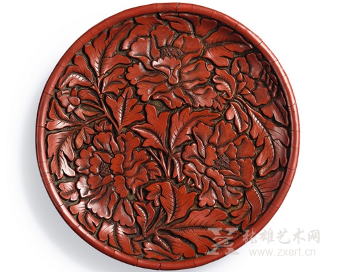 46 元 十四世纪 剔红牡丹花圆盘估价300,000 — 500,000港币 46 元 十四世纪 剔红牡丹花圆盘估价300,000 — 500,000港币