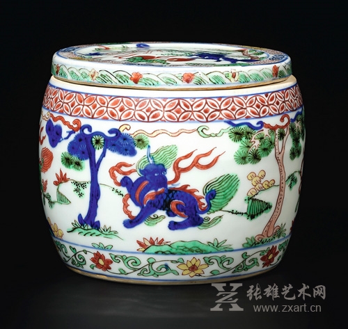 110明万历 五彩瑞兽纹盖罐《大明万历年制》款估价 8,000,000 — 12,000,000港币 110明万历 五彩瑞兽纹盖罐《大明万历年制》款估价 8,000,000 — 12,000,000港币